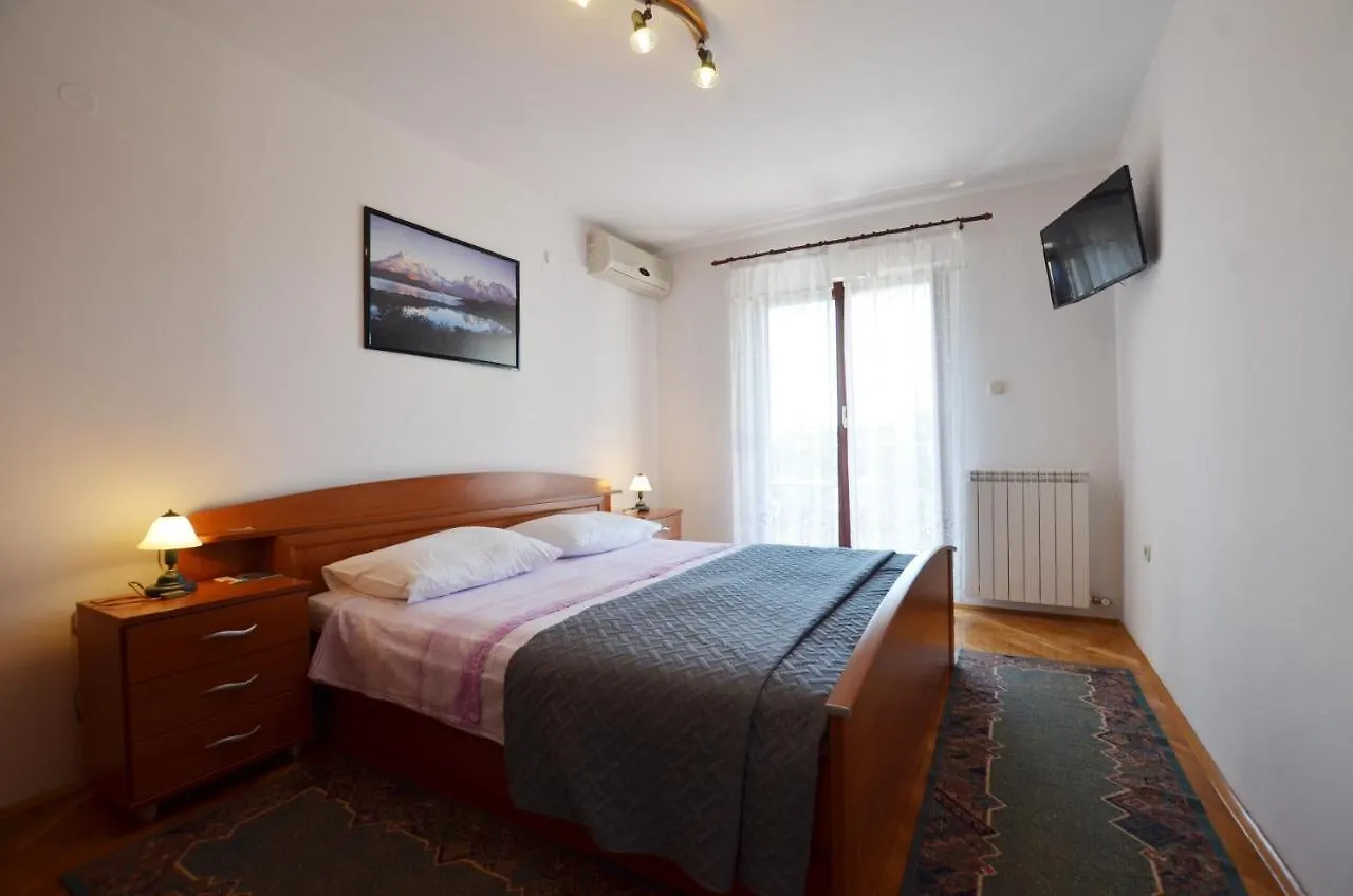 Jela Rooms And Studio Rovinj