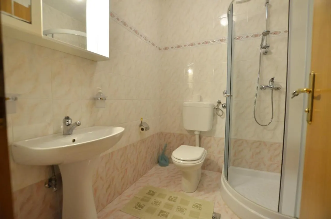 Jela Rooms And Studio Rovinj Croatia